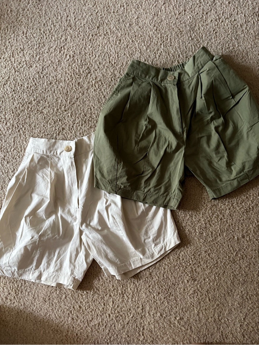 Set of Olive and White Casual Pleated Shorts
